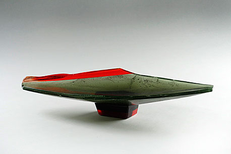 DECKCHAIR, mould-melted glass, cut, 18 × 25 × 12 cm, 2006
foto M. Pouzar