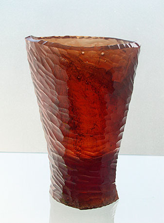 FLINSTONE II., mould-melted glass, cut, 35 × 23 cm, 2007
foto author