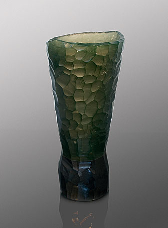 GREEN WITH BLACK, mould-melted glass, cut, 38 × 18 cm, 2006
foto J Šolc